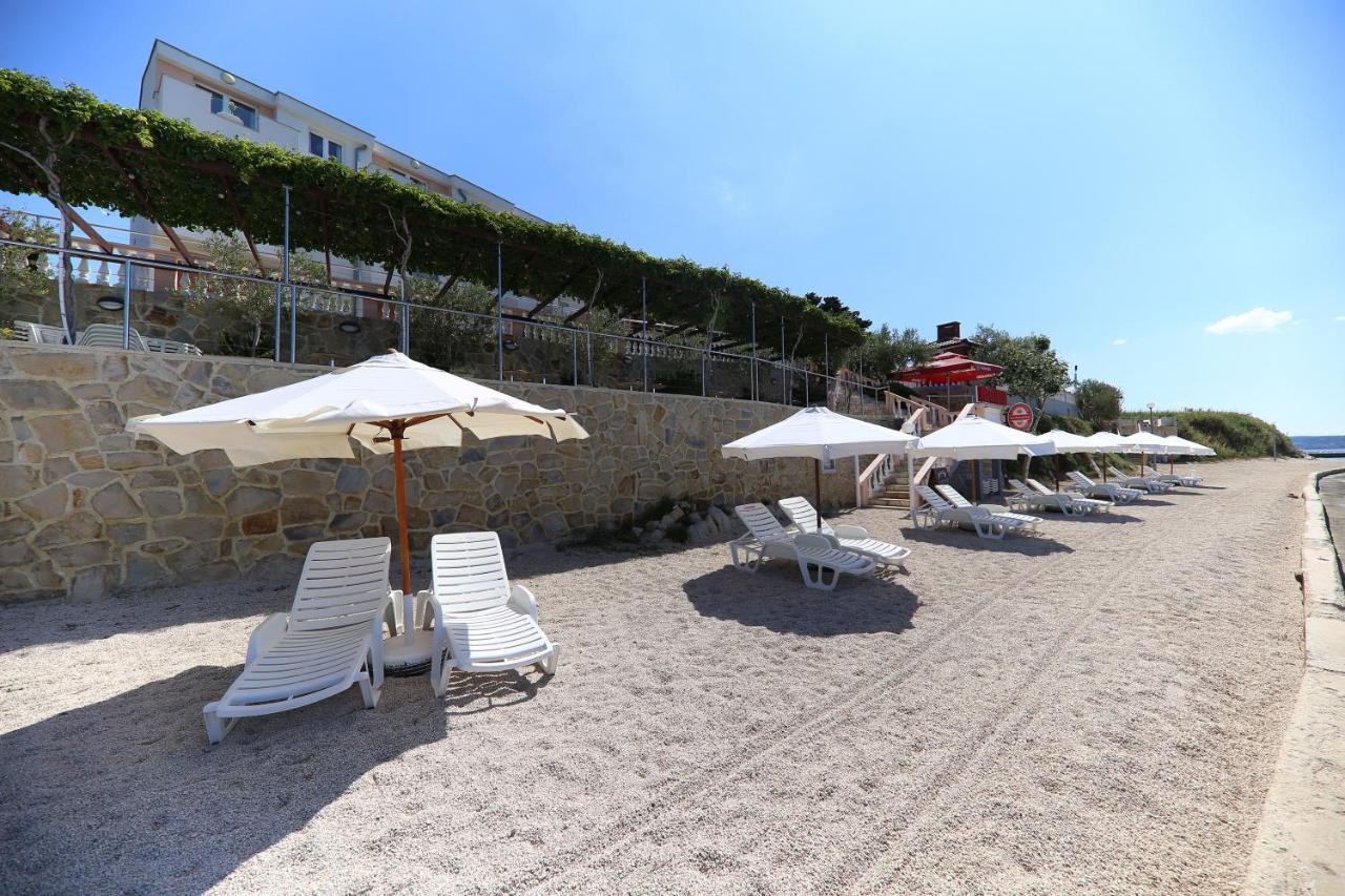Pension Augustino Miletici ภายนอก รูปภาพ
