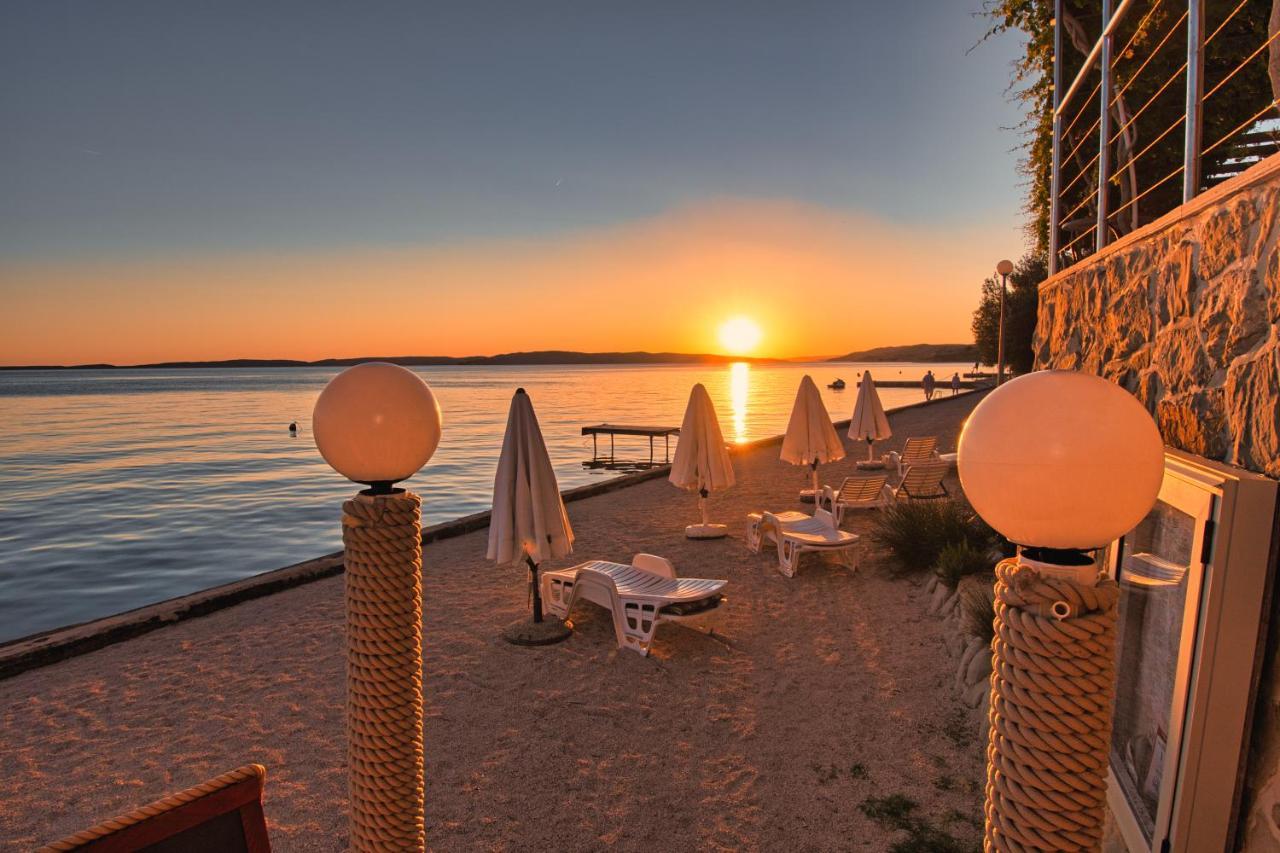 Pension Augustino Miletici ภายนอก รูปภาพ