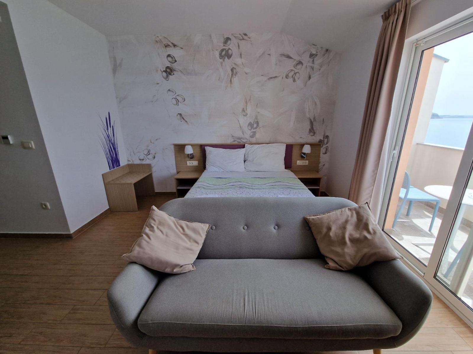 Pension Augustino Miletici ภายนอก รูปภาพ