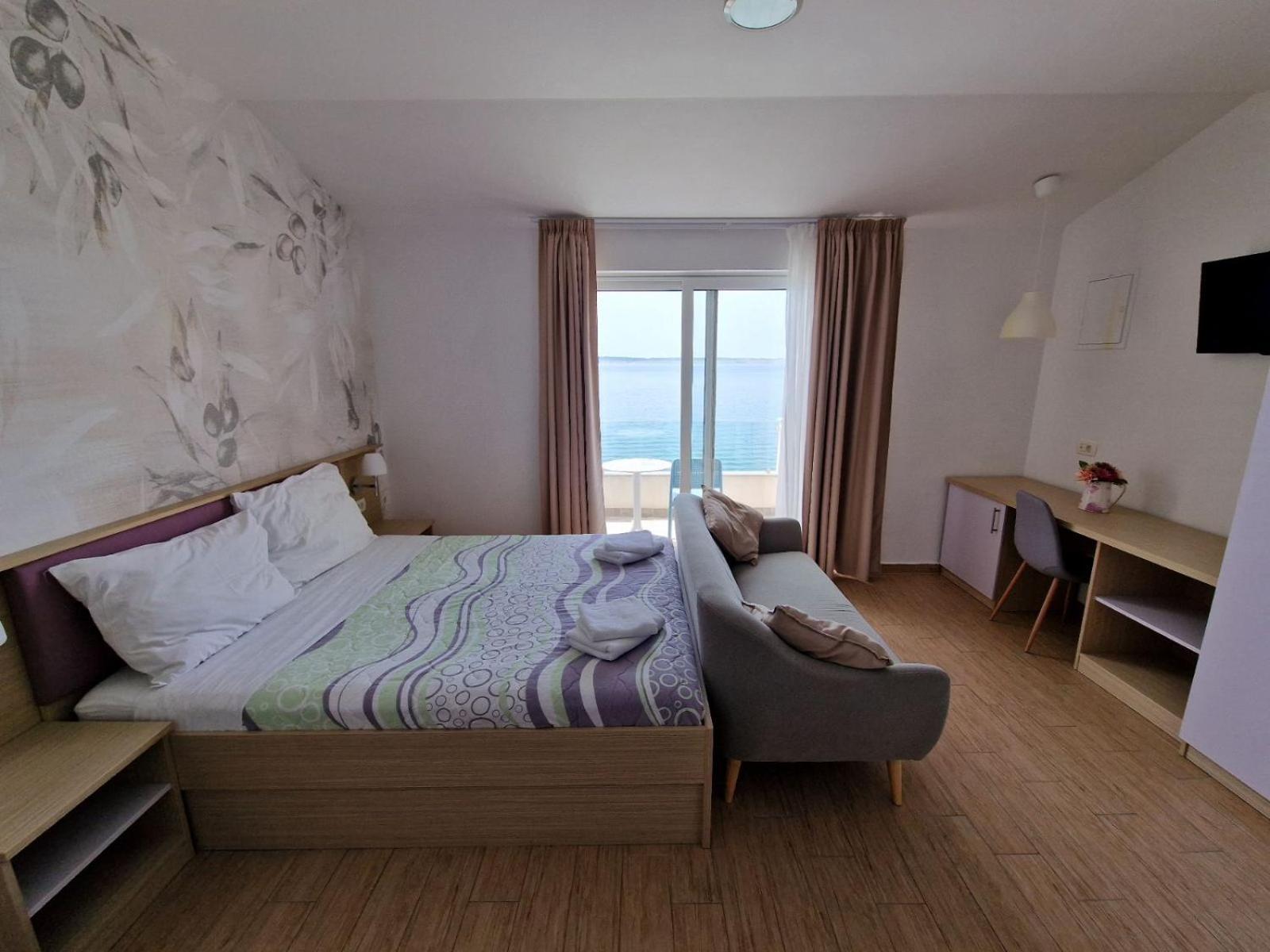 Pension Augustino Miletici ภายนอก รูปภาพ